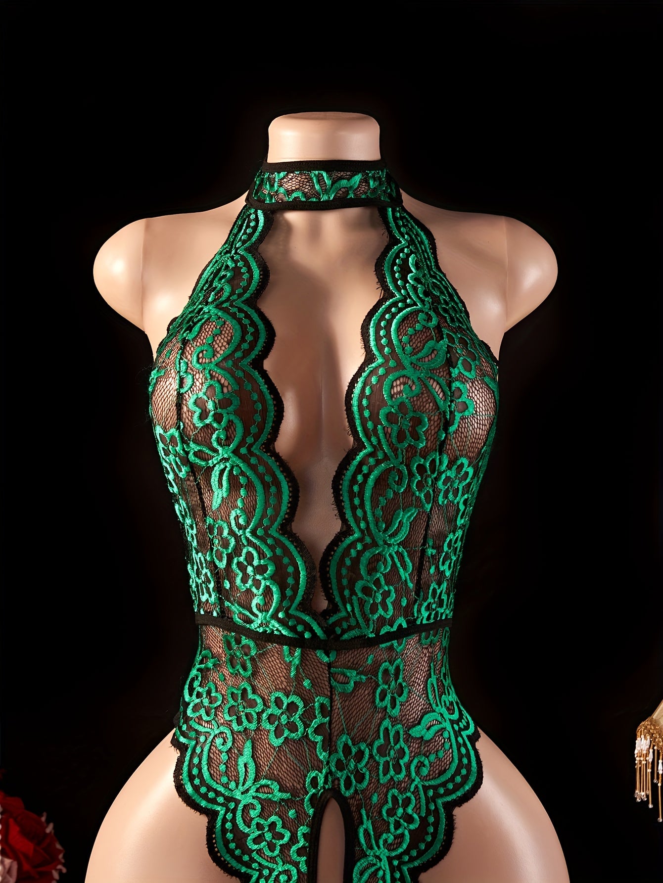 GISELLE FLORAL LACE BODYSUIT