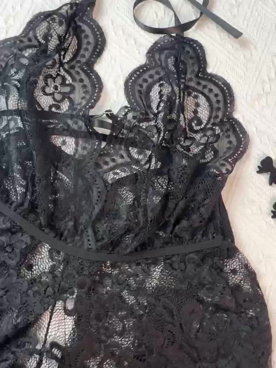 LÉA LACE HALTER BODYSUIT